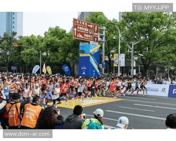 上海滑板队勇闯城市马拉松的奋斗历程与精彩瞬间